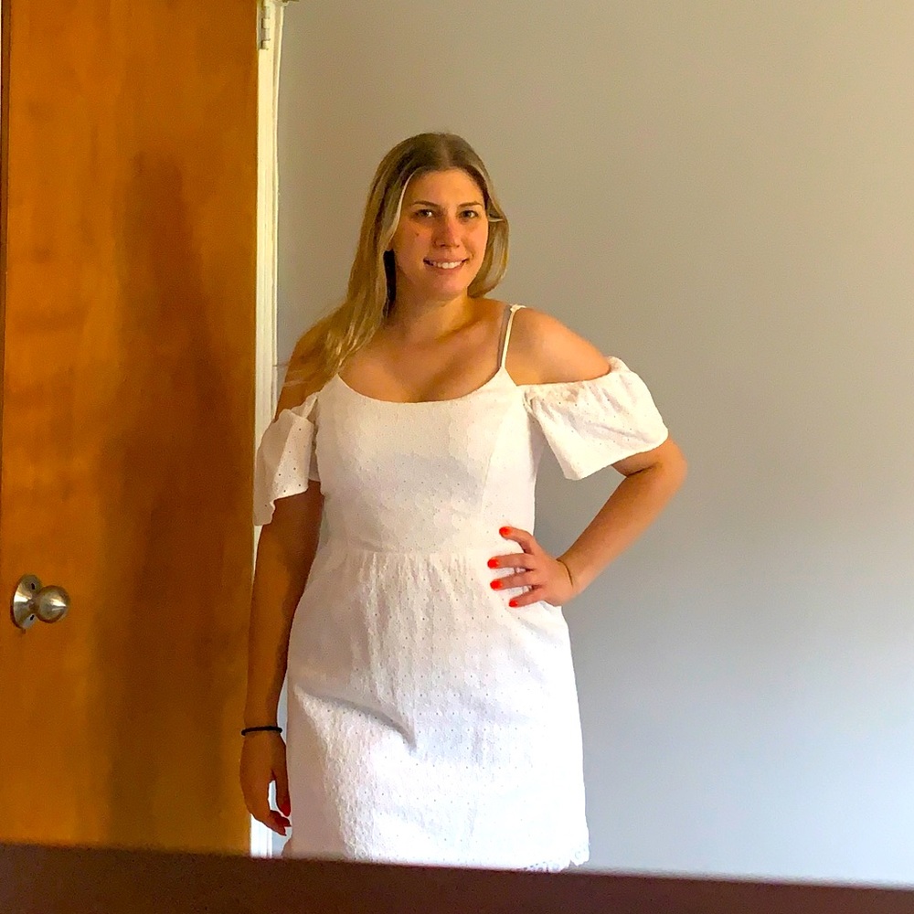 Kensie white lace cold shoulder mini dress size 6